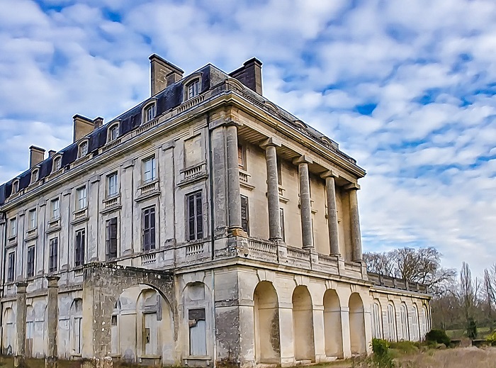achat vente Château Classique a vendre  à restaurer , dépendances Loudun , à 8 km VIENNE POITOU CHARENTES