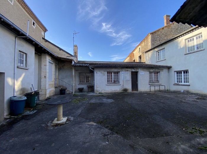 achat vente Maison bourgeoise a vendre   Javerlhac et la Chapelle Saint-Robert  DORDOGNE AQUITAINE