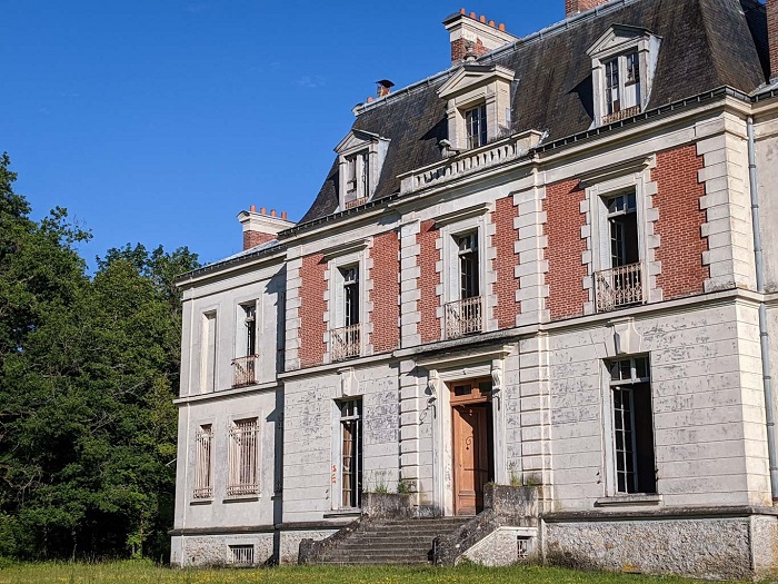 achat vente Château Classique a vendre  , dépendance, grotte Milly la Forêt , à 60 km de Paris ESSONNE ILE DE FRANCE