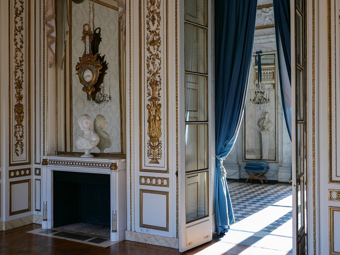 achat vente Château Classique a vendre  Pavillon de musique de Madame du Barry  Louveciennes  YVELINES ILE DE FRANCE