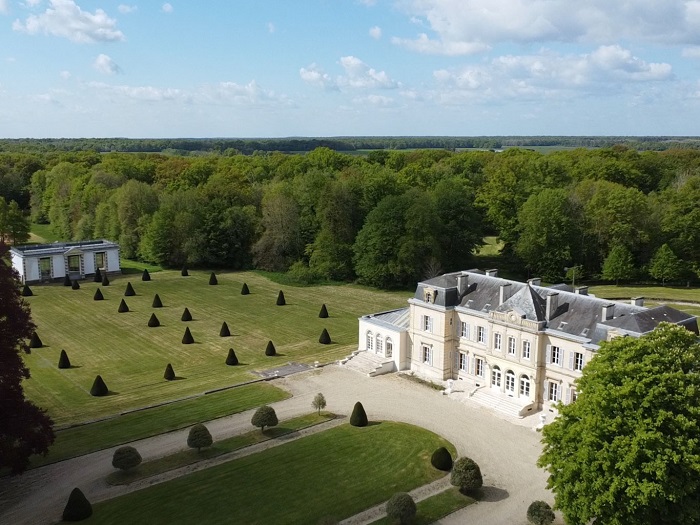 achat vente Château Classique a vendre  , dépendances, piscine Fontainebleau  SEINE ET MARNE ILE DE FRANCE