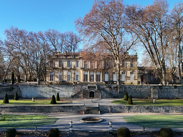 achat vente Somptueux Château Classique a vendre  Classé MH , dépendances, chapelle, piscine Aix-en-Provence  à 1h, Luberon, avec vue BOUCHES DU RHONE PACA
