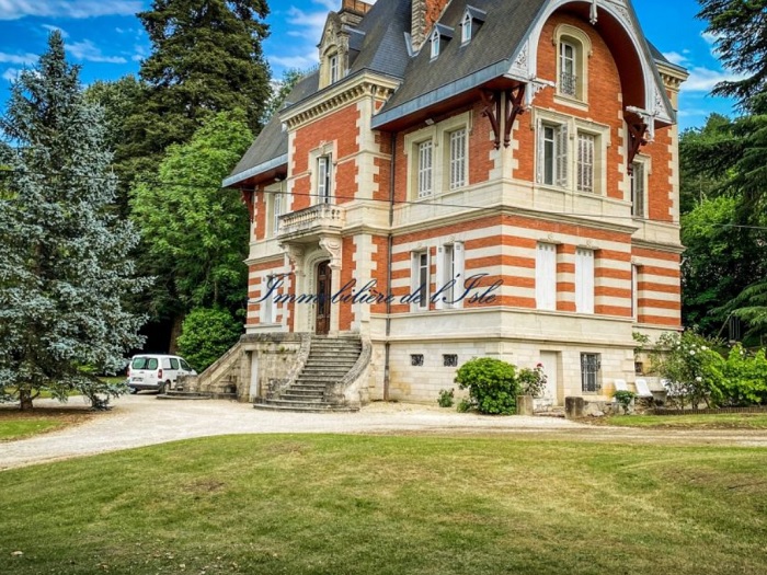 achat vente Hôtel particulier a vendre  , dépendance Proche Périgueux  DORDOGNE AQUITAINE